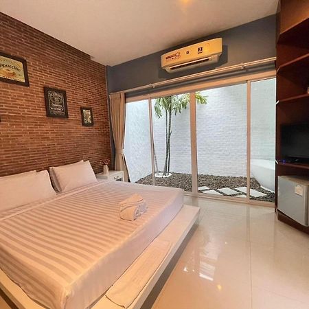Milano Huahin Hotel Bagian luar foto