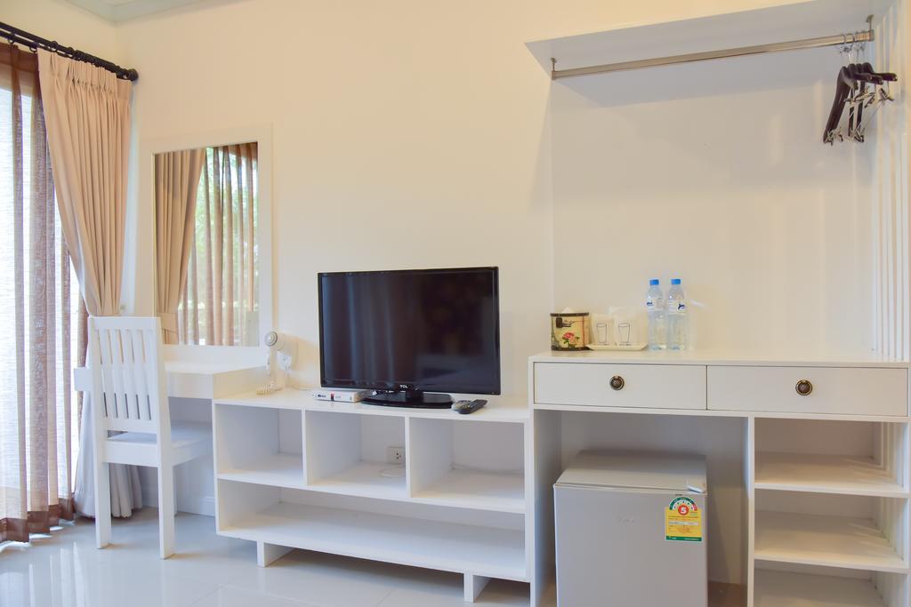 Milano Huahin Hotel Bagian luar foto