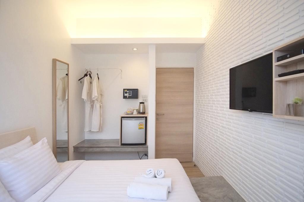 Milano Huahin Hotel Bagian luar foto