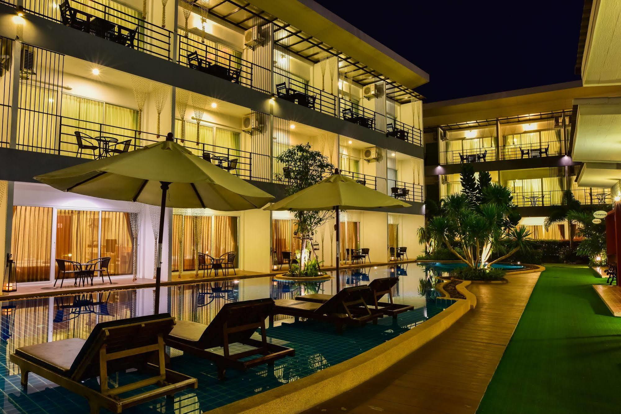 Milano Huahin Hotel Bagian luar foto