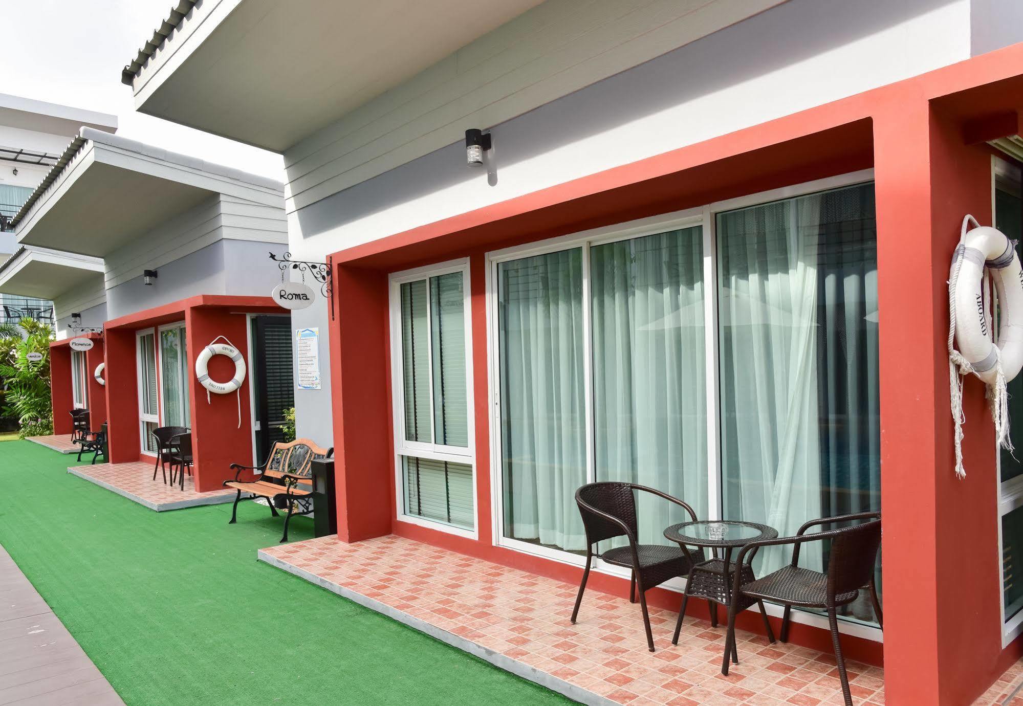 Milano Huahin Hotel Bagian luar foto