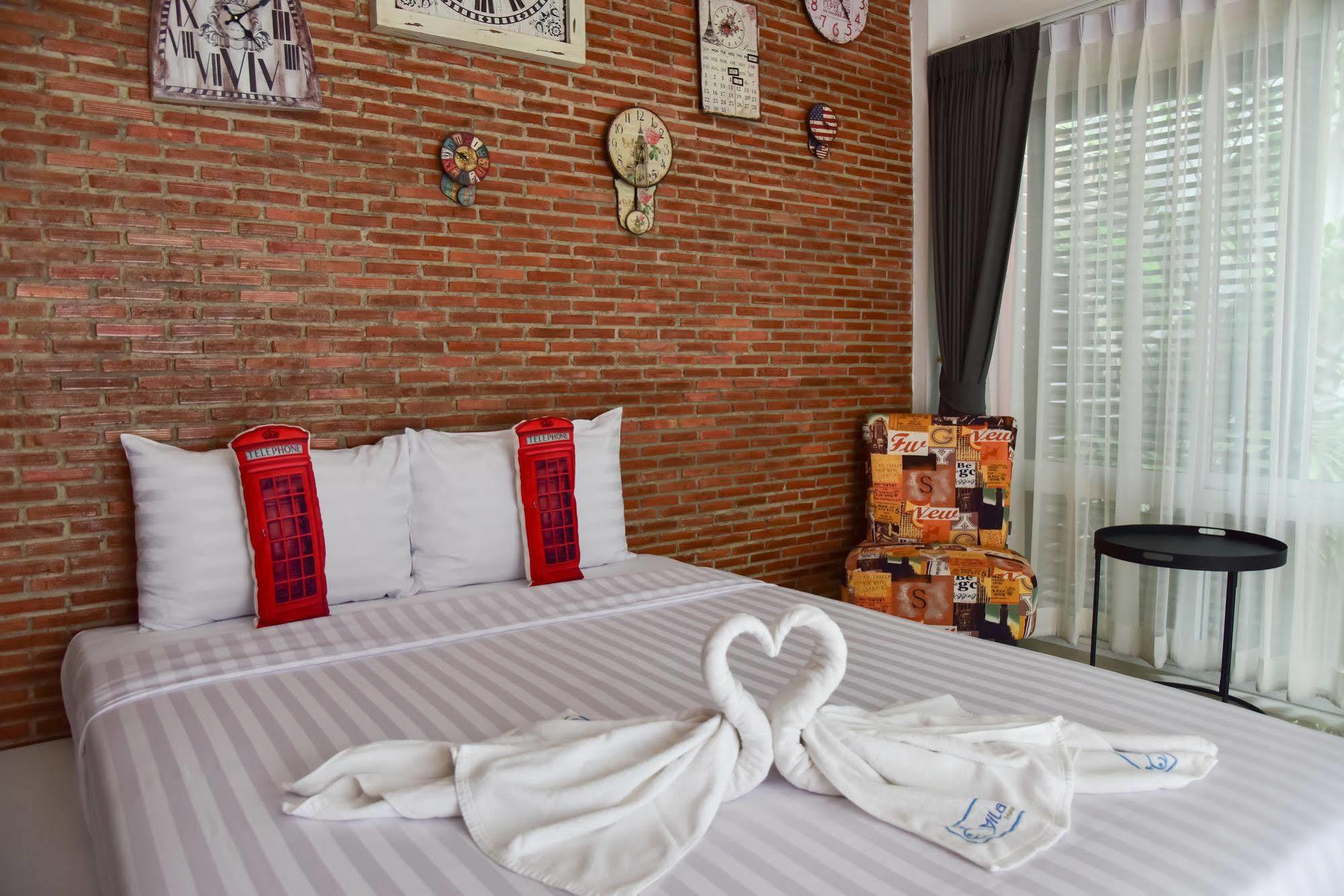 Milano Huahin Hotel Bagian luar foto